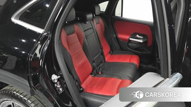 Mercedes-Benz GLA - Class H247 2022 Черный из Кореи, фото 2