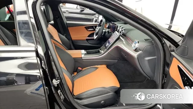 Mercedes-Benz C-Class W206 2023 Черный из Кореи, фото 2