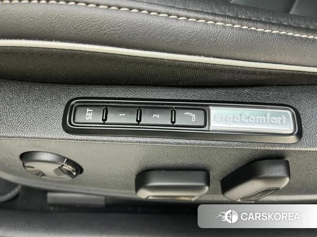 Volkswagen Arteon 2022 Белый из Кореи, фото 2