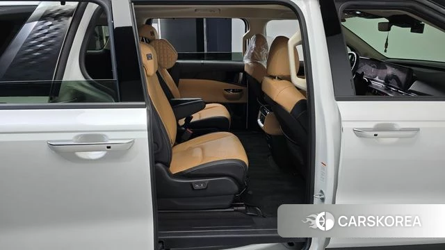 Kia Carnival 4th generation 2023 Белый из Кореи, фото 2