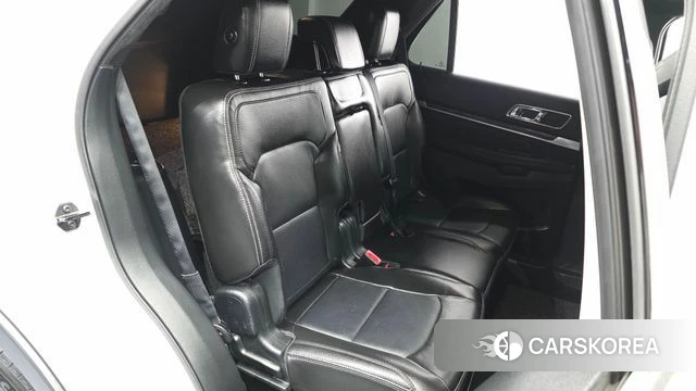 Ford Explorer 2018 Белый из Кореи, фото 2