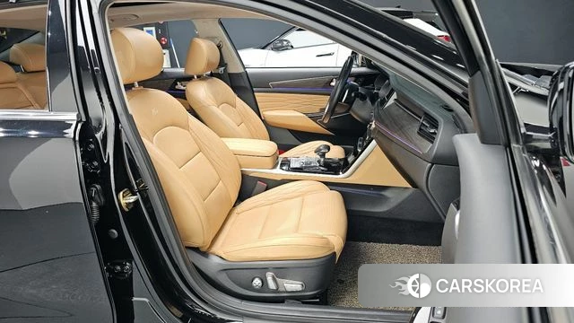 Kia K7 Premier 2020 Черный из Кореи, фото 2