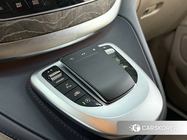 Mercedes-Benz V-class 2021 Черный из Китая, фото 2