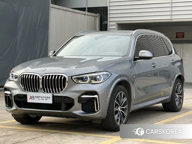 BMW X5 2023 Темно-серый из Китая, фото 2