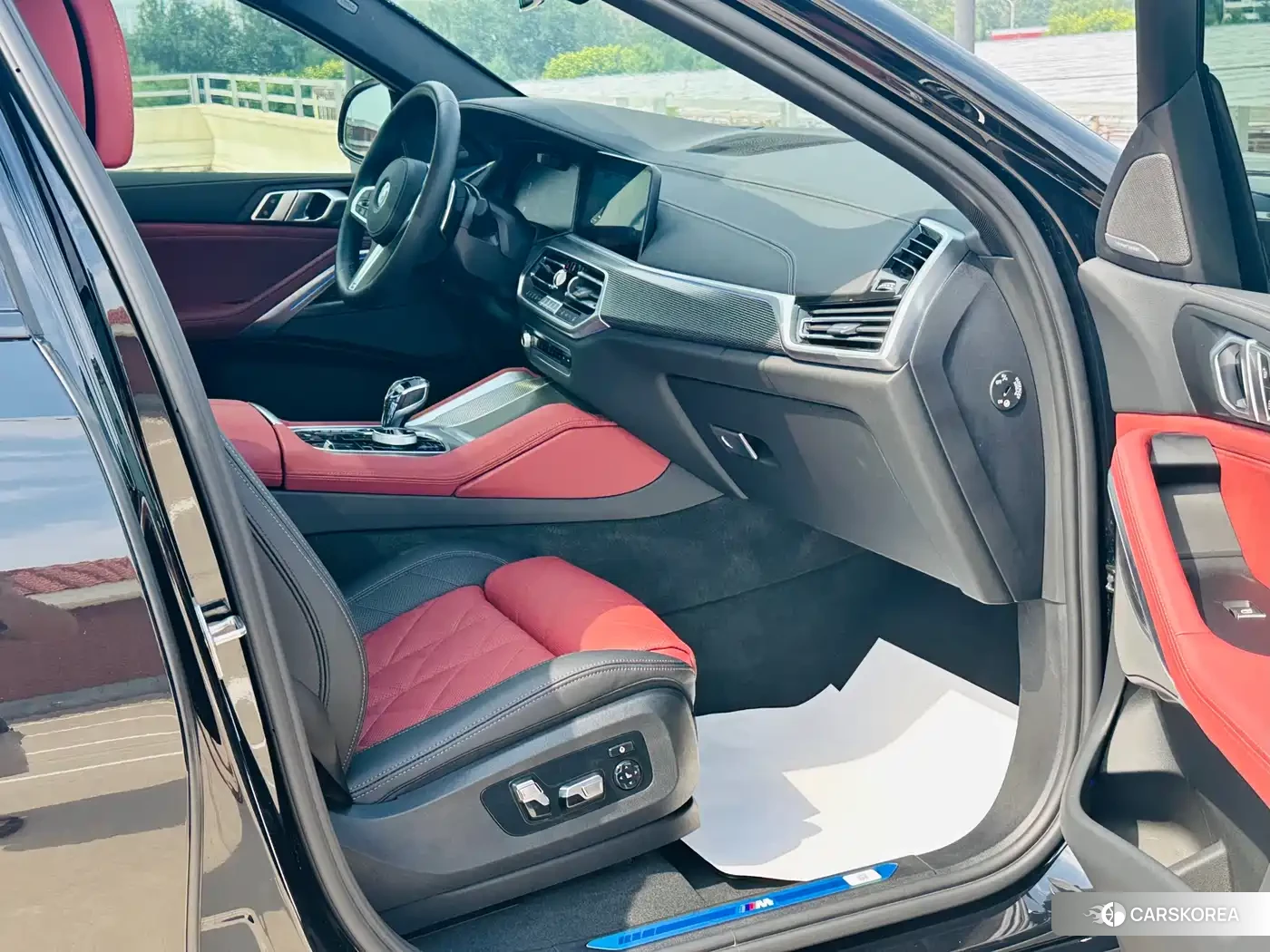 BMW X6 2023 Черный из Китая, фото 2