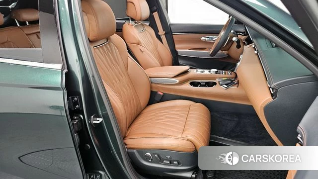 Genesis GV70 2023 Темно-зеленый из Кореи, фото 2