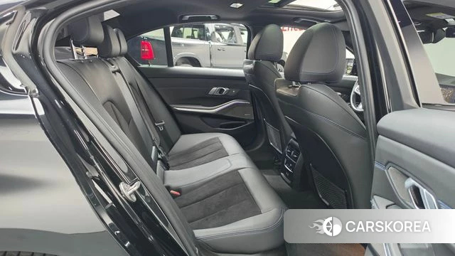 BMW 3 Series (G20) 2021 Черный из Кореи, фото 2