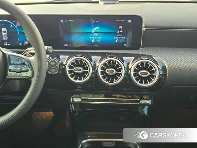 Mercedes-Benz A-Class W177 2020 Черный из Кореи, фото 2