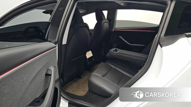 Tesla Model 3 2024 Белый из Кореи, фото 2
