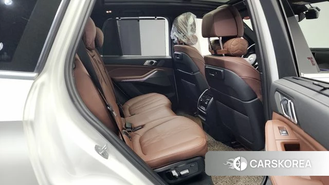 BMW X5 (G05) 2023 Белый из Кореи, фото 2