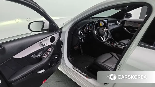 Mercedes-Benz C-Class W205 2020 Белый из Кореи, фото 2