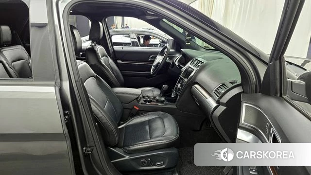 Ford Explorer 2018 Серый из Кореи, фото 2