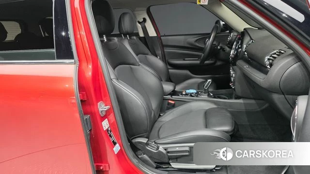 Mini Cooper Clubman 2019 Красный из Кореи, фото 2