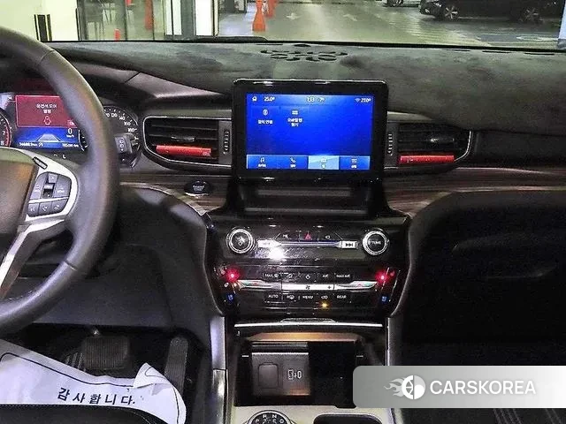 Ford Explorer 6th Generation 2022 Белый из Кореи, фото 2