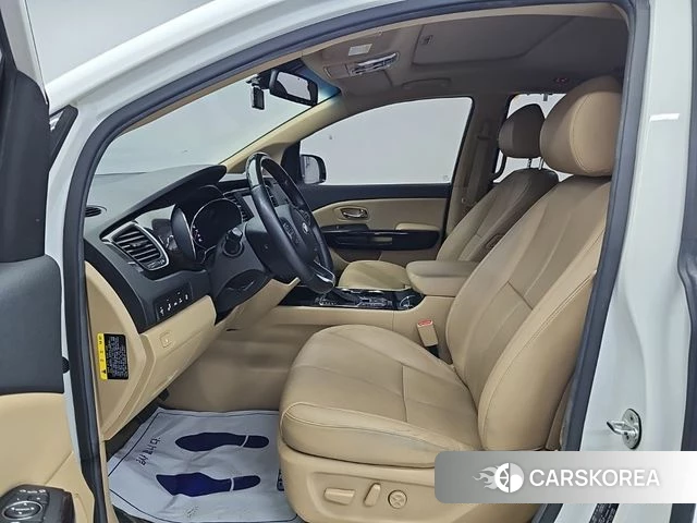 Kia The New Carnival 2018 Белый из Кореи, фото 2