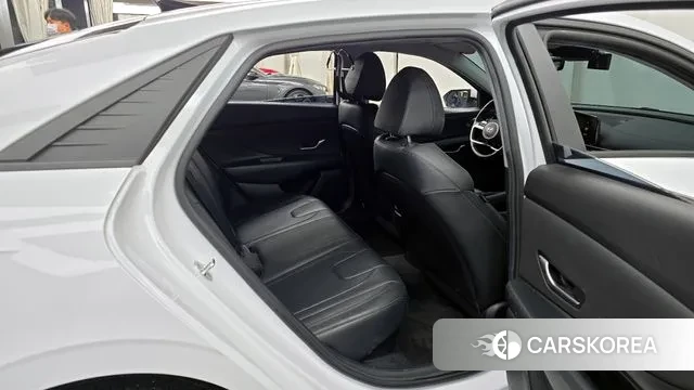 Hyundai Avante Hybrid (CN7) 2021 Белый из Кореи, фото 2