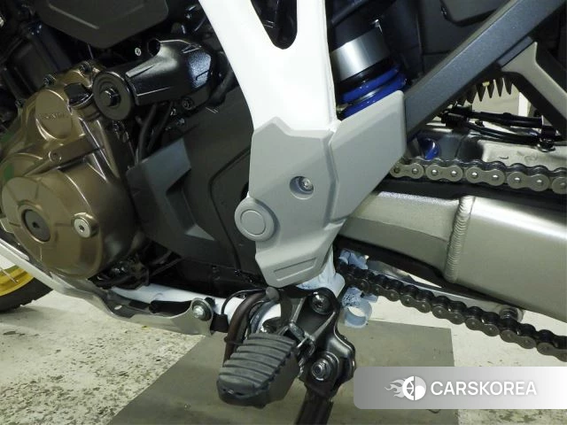 Проданный Honda CRF1100L AFRICA TWIN DCT id 4206124 из Японии, фото 5