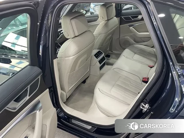 Audi A6 (C8) 2024 Синий из Кореи, фото 2