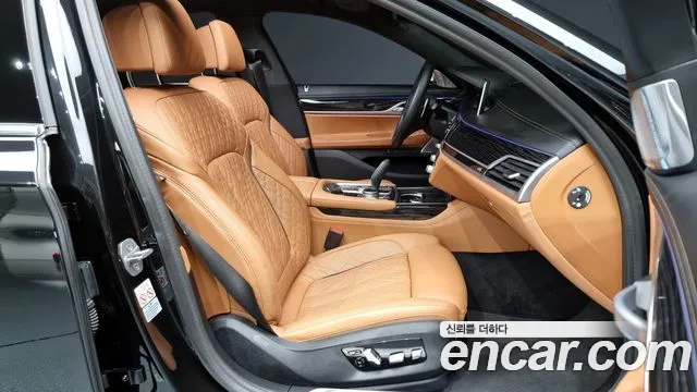 BMW 7 Series (G11) 2022 Черный из Кореи, фото 2