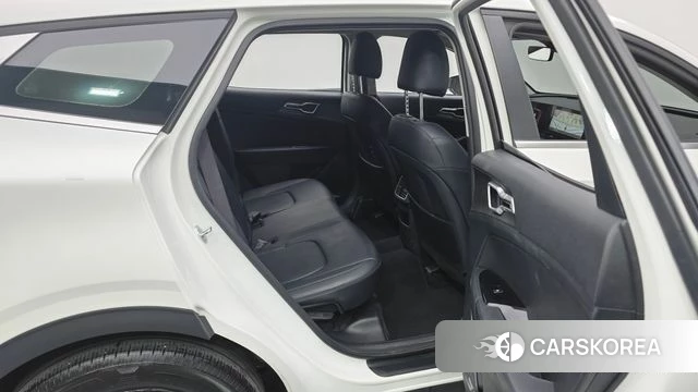 Kia Sportage 5th Generation 2023 Белый из Кореи, фото 2