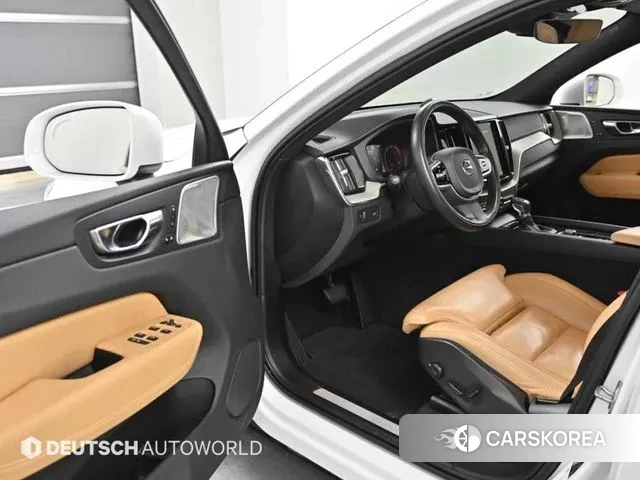 Volvo XC60 second Generation 2020 Белый из Кореи, фото 2
