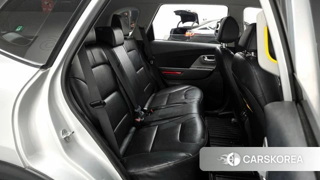 Kia Niro Plus 2022 Серебряный из Кореи, фото 2