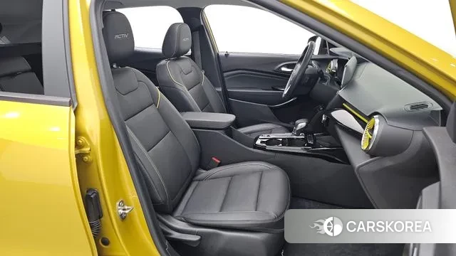 Chevrolet (GM Daewoo) Trax Crossover 2023 Желтый из Кореи, фото 2