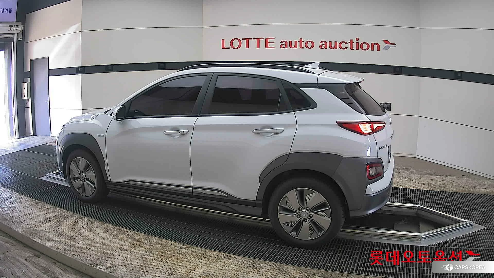Hyundai KONA Electric 2020 Chokwhite из Кореи, фото 2