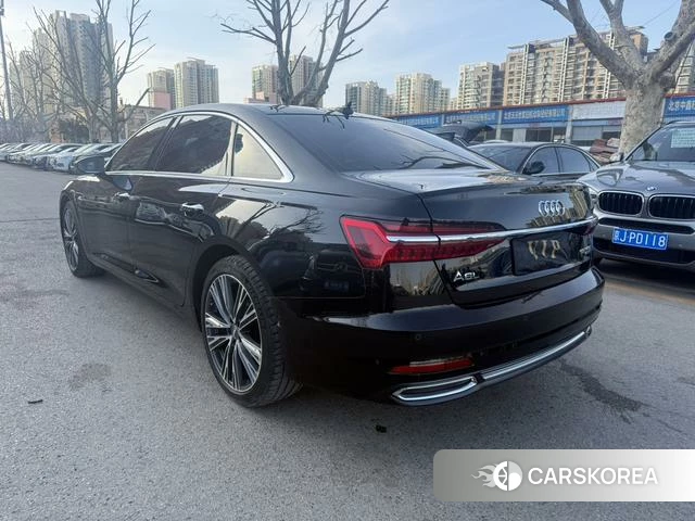 Audi A6L 2021 Черный из Китая, фото 2