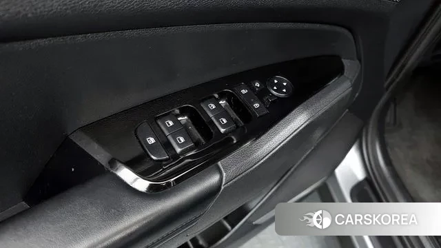 Kia Sportage 5th Generation 2021 Серебристо-серый из Кореи, фото 2