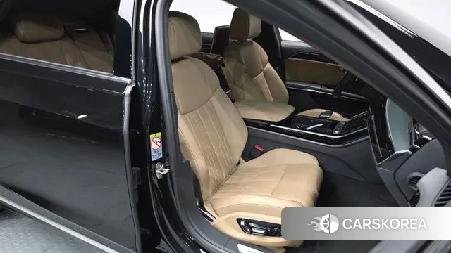 Audi A8 (D5) 2020 Черный из Кореи, фото 2