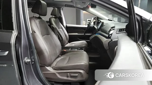 Honda Odyssey 2019 Серый из Кореи, фото 2