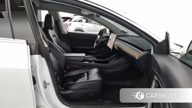 Tesla Model 3 2020 Белый из Кореи, фото 2