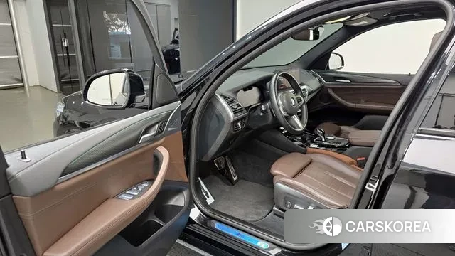 BMW X3 (G01) 2022 Черный из Кореи, фото 2