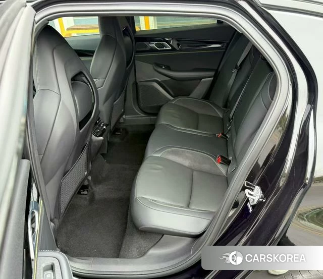 Lynk 03 2023 Черный из Китая, фото 2