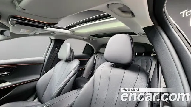 Mercedes-Benz E-Class W214 2024 Белый из Кореи, фото 2