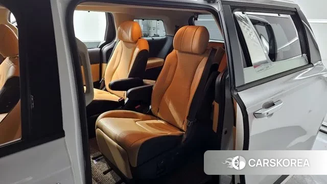 Kia Carnival 4th generation 2023 Белый из Кореи, фото 2