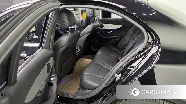 Mercedes-Benz C-Class W205 2020 Черный из Кореи, фото 2