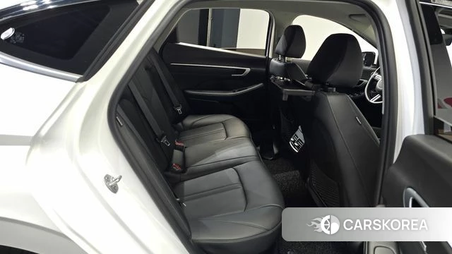 Hyundai Sonata D Edge Hybrid (DN8) 2024 Белый из Кореи, фото 2