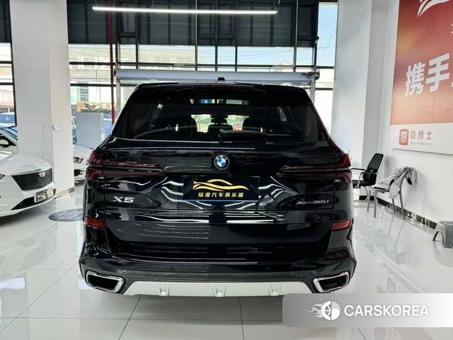 BMW X5 2024 Черный из Китая, фото 2