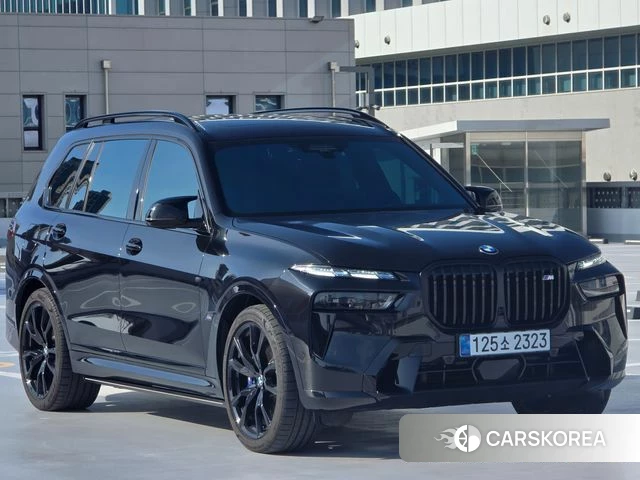 BMW X7 (G07) 2025 Черный из Кореи, фото 2