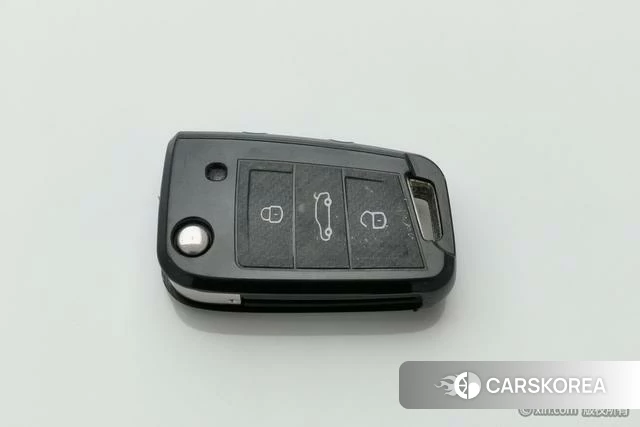 Volkswagen Sagitar 2022 Белый из Китая, фото 2