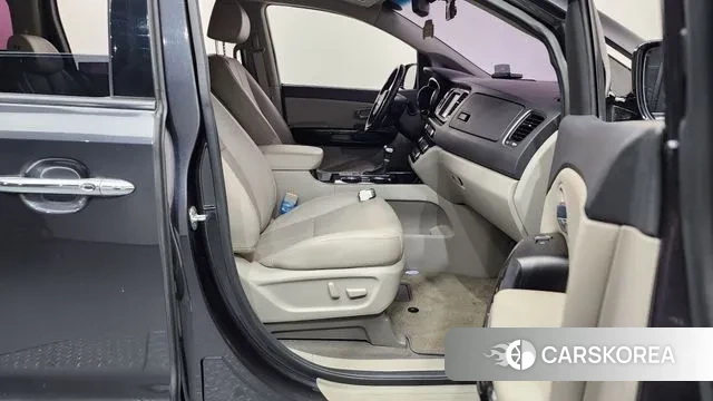 Kia The New Carnival 2019 Черный из Кореи, фото 2