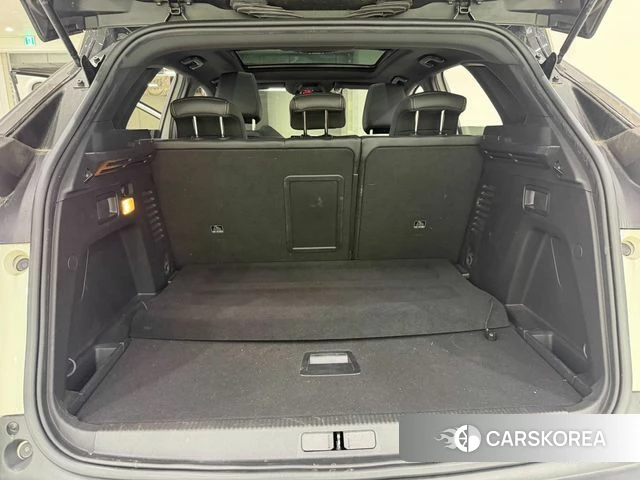 Peugeot 3008 second generation 2022 Белый из Кореи, фото 2