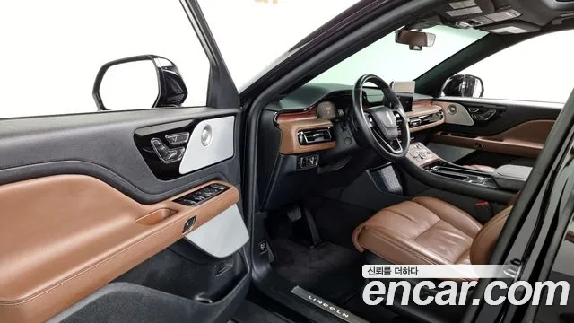 Lincoln Aviator 2nd generation 2023 Черный из Кореи, фото 2