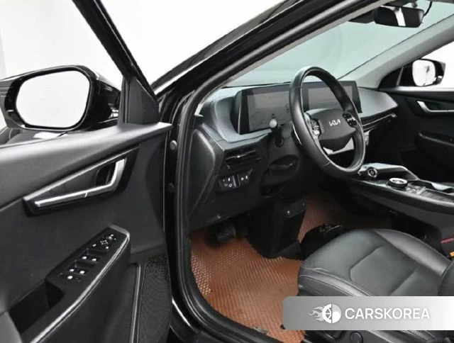 Kia EV6 2021 Черный из Кореи, фото 2