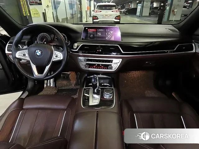 BMW 7 Series (G11) 2018 Черный из Кореи, фото 2