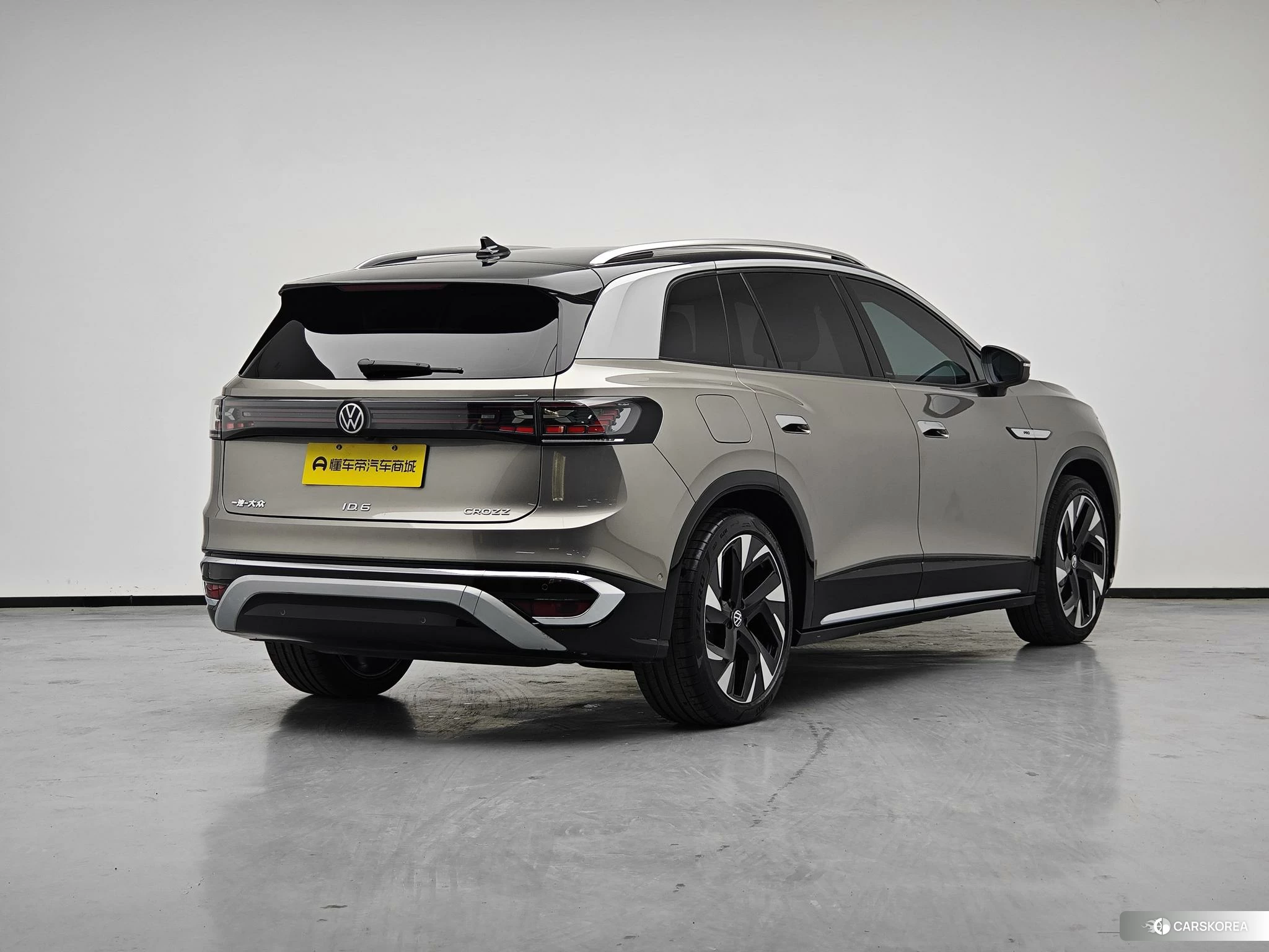 Volkswagen ID.6 CROZZ 2022 Серебристо-серый из Китая, фото 2