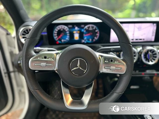 Mercedes-Benz Class A 2022 Белый из Китая, фото 2
