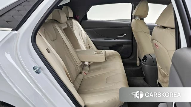 Hyundai The New Avante (CN7) 2025 Белый из Кореи, фото 2